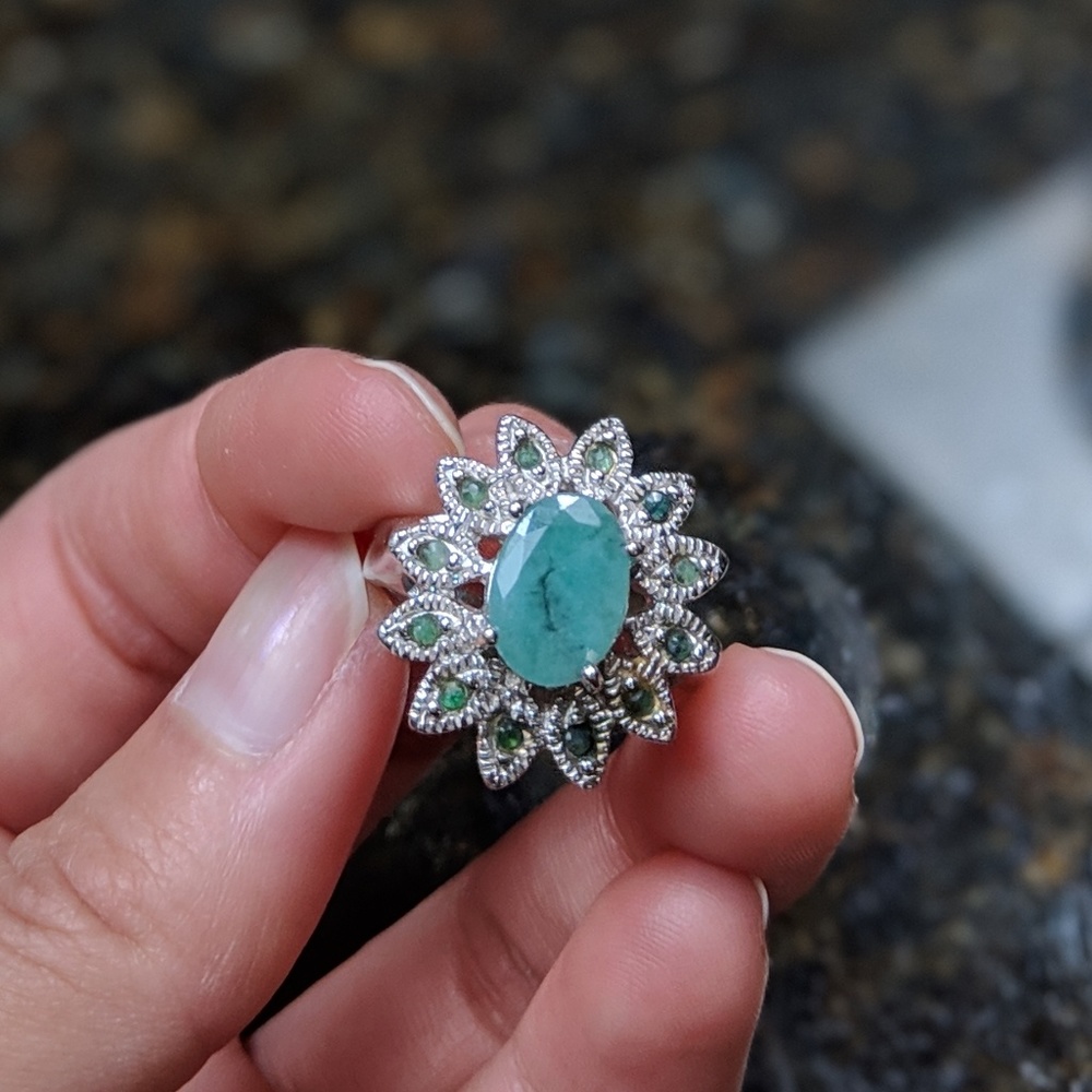 Sterling silver ring - Picture 2 of 3